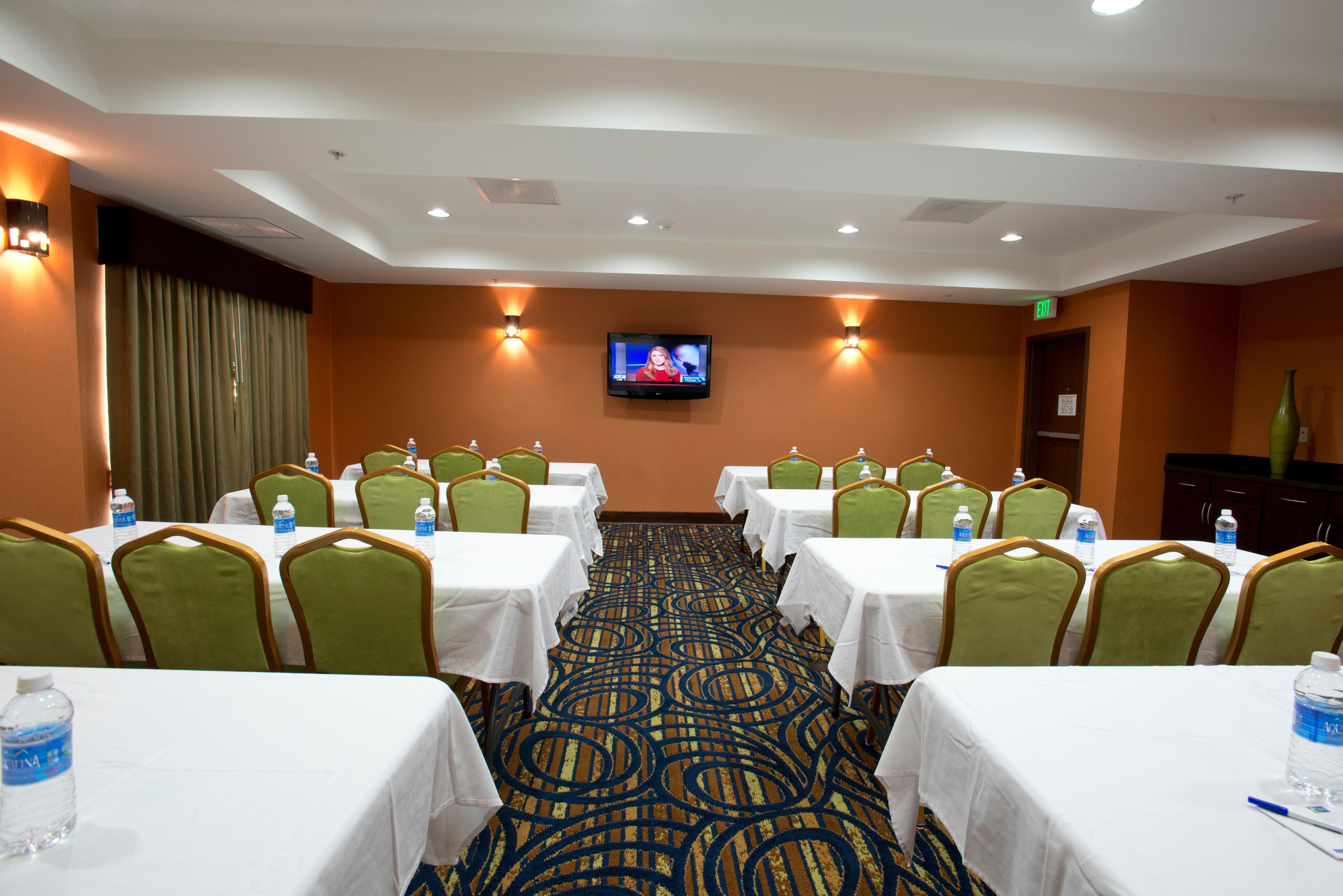 Holiday Inn Express & Suites Morrilton By Ihg Exterior foto